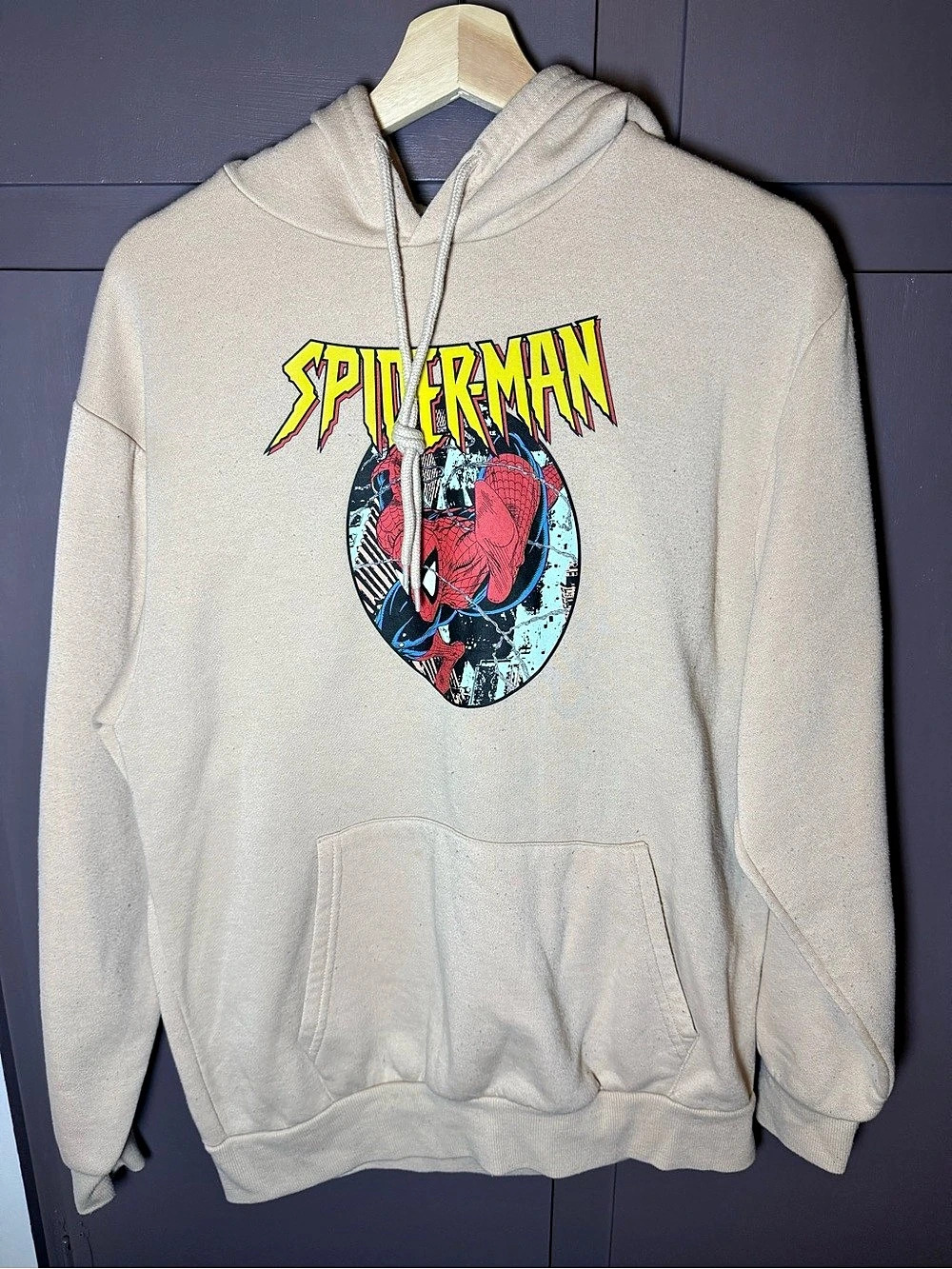 Marvel Spider-Man Graphic Hoodie Graphic Hoodie in Cream Size Medium
